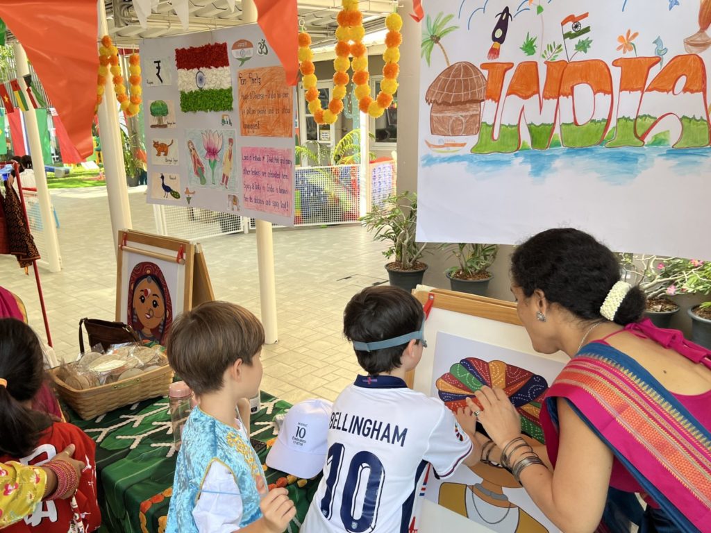 キャンプでの交流風景